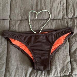 Black Jolyn Midl bottoms, M